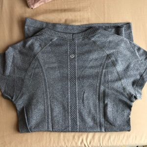 Lululemon swiftly tee